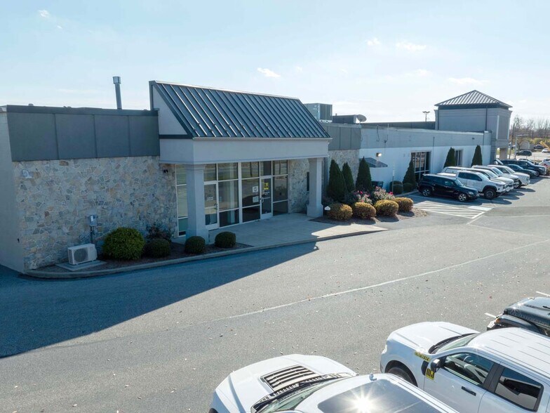 More Photos Of 5479 Pottsville Pike, Leesport Unknown For Lease