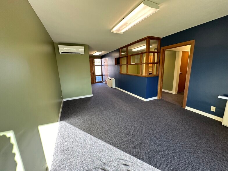 More Photos Of 3609 E Jefferson Blvd, South Bend Office For Lease