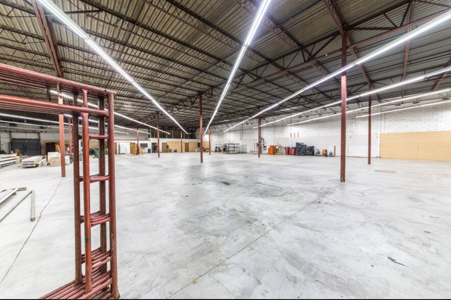 More Photos Of 2730 Delmar Blvd, Saint Louis Warehouse For Lease