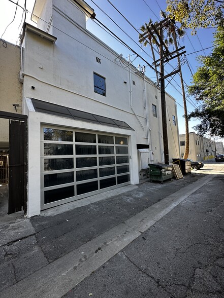 More Photos Of 314 N Harper Ave, Los Angeles Storefront Retail Office For Lease