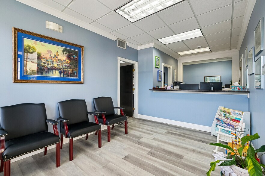 More Photos Of 2309 N Hullen St, Metairie Serviced Offices For Sale