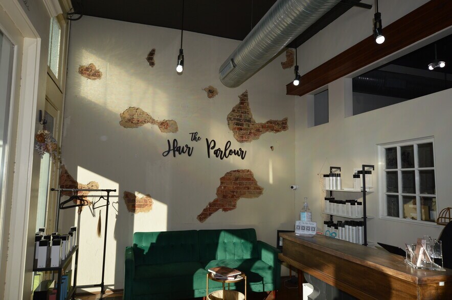 Primary Photo Of 1035 E 15th St, Plano Storefront Retail Office For Lease