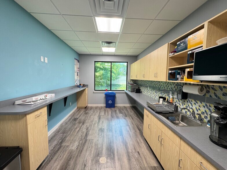 More Photos Of 3003 Claire Ln, Jacksonville Unknown For Lease