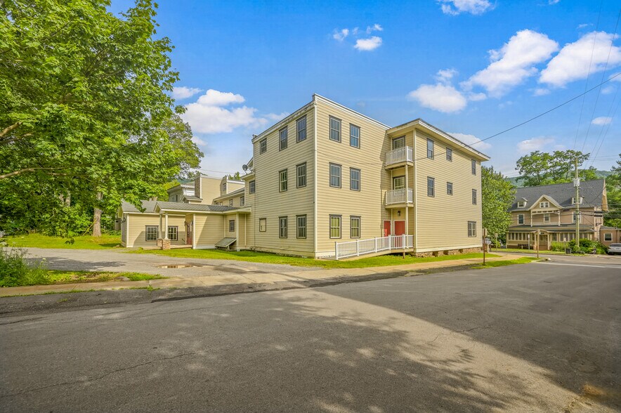 More Photos Of 56 Main St, Stamford Hotel For Sale