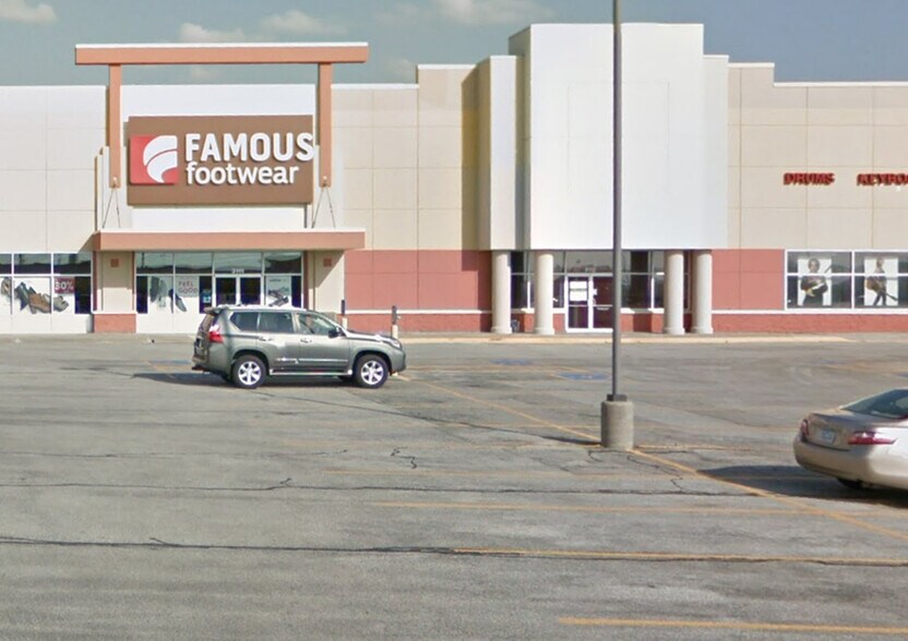 More Photos Of 3103-3505 Oak View Dr, Omaha Unknown For Lease