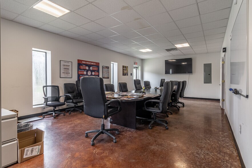 More Photos Of 544 Meadowlark Dr, Monroe Warehouse For Sale