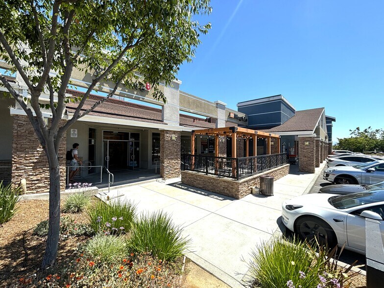 More Photos Of 1131-1183 De Anza Blvd, San Jose Unknown For Lease
