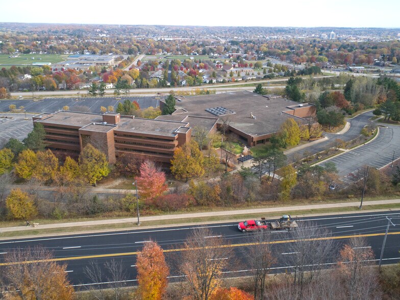 More Photos Of 1800 Westwood Center Blvd, Wausau Office For Sale