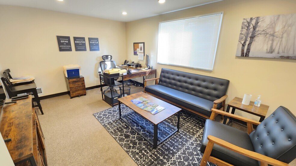 More Photos Of 122 Forest Ave, Glen Cove Freestanding For Lease