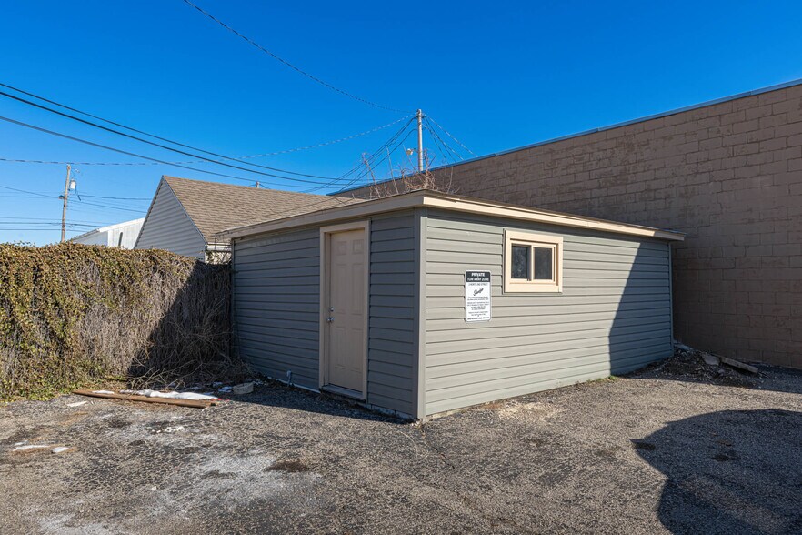 More Photos Of 2 N 2nd St, Fairborn Office For Sale