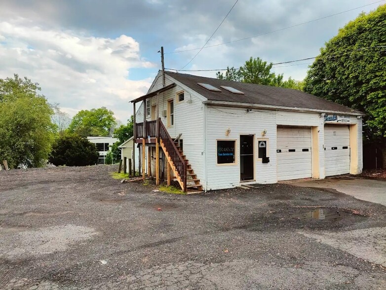 More Photos Of 56 Park Ave, Summit Auto Repair For Lease