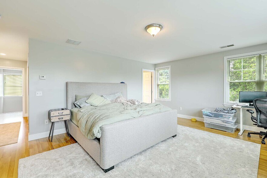 More Photos Of 183-191 Washington Rd, Barrington Apartments For Sale