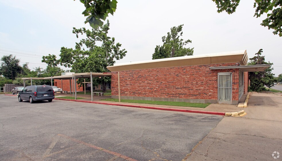 More Photos Of 1930 NW Ferris Ave, Lawton Loft Creative Space For Lease