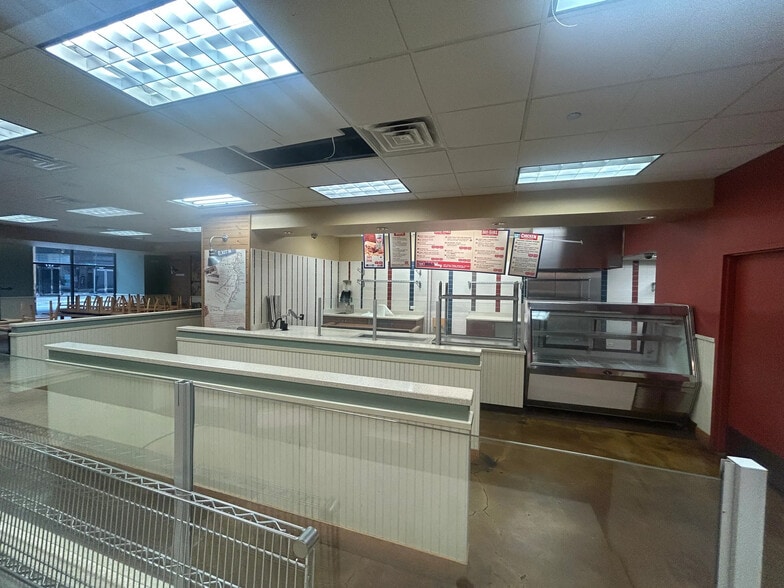 More Photos Of 205 W Randolph St, Chicago Office For Lease