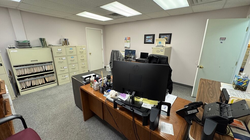 More Photos Of 958 N Penn St, Allentown Warehouse For Sale