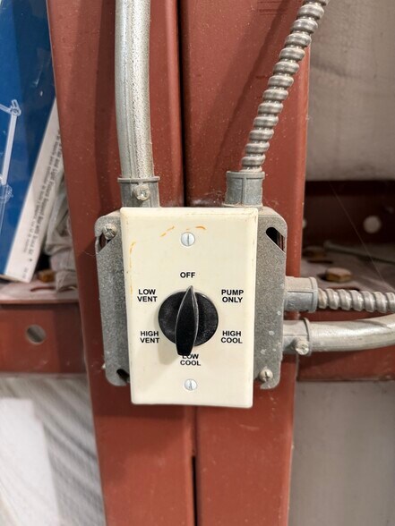 More Photos Of 1431 Anderson Rd, Montrose Warehouse For Lease