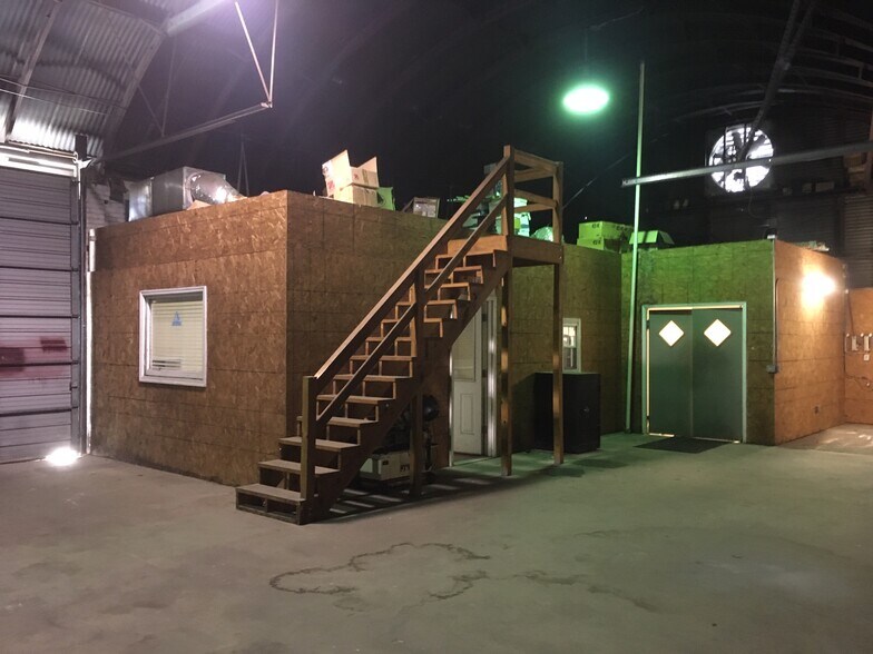 More Photos Of 852 Martin Luther King Jr Blvd, Macon-Bibb Warehouse For Lease