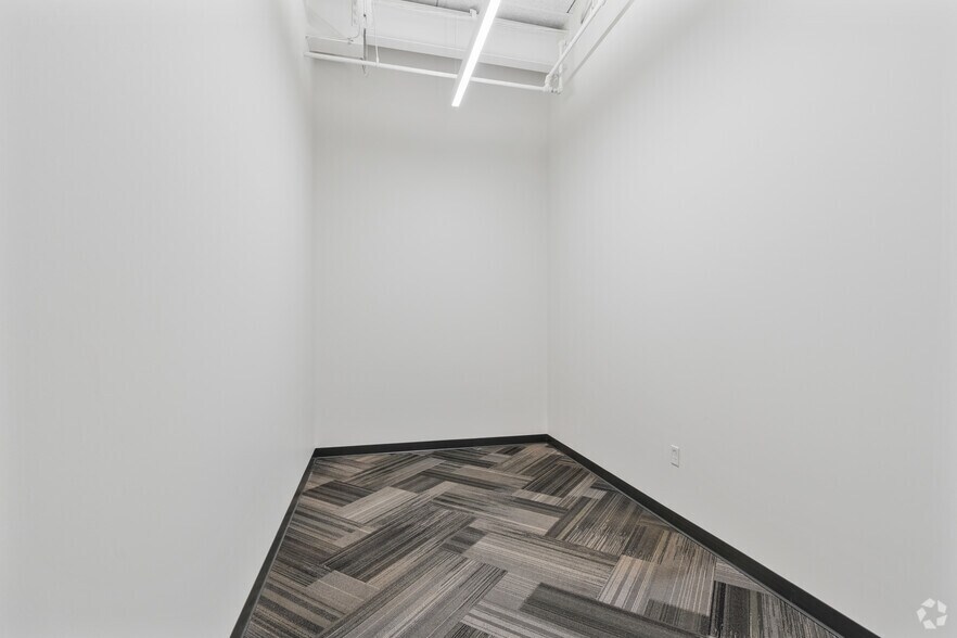 More Photos Of 1230 Macklind Ave, Saint Louis Coworking Space
