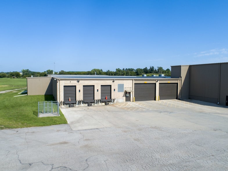 More Photos Of 13400 O St, Lincoln Manufacturing For Lease