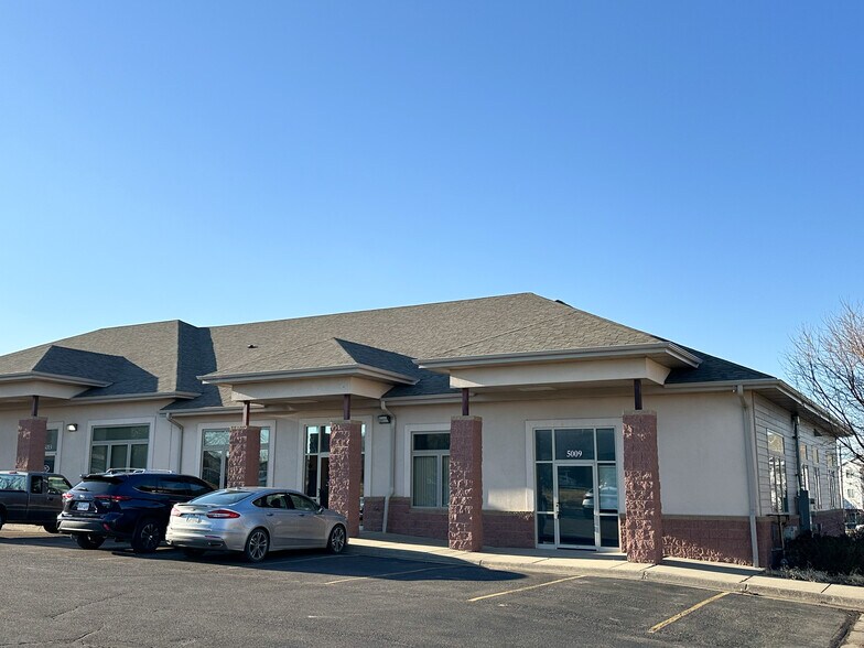 5001-5015 S Bur Oak Pl  