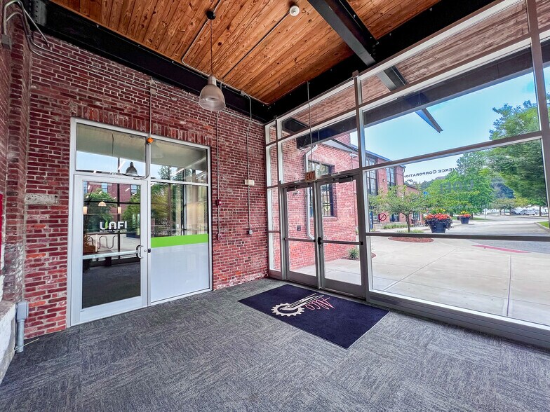 More Photos Of 313-317 Iron Horse Way, Providence Medical For Lease