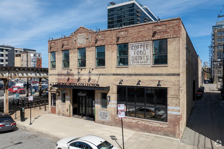More Photos Of 312 W Chestnut St, Chicago Hotel For Lease