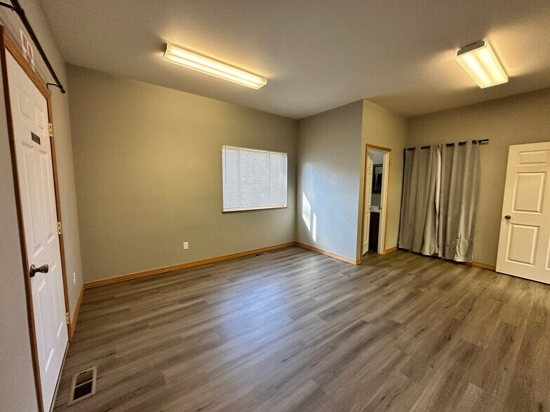 More Photos Of 4037 Hwy 93 N, Stevensville Office For Lease