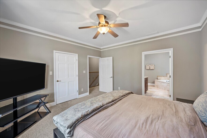 More Photos Of 110-160 Garrison Walk, Roswell Apartments For Sale