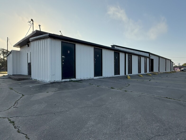 More Photos Of 530 W Cleveland Blvd, Aransas Pass Self Storage For Sale