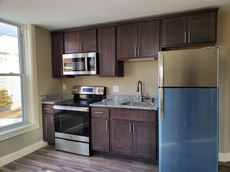 More Photos Of 119 Hanover St, Manchester Apartments For Sale