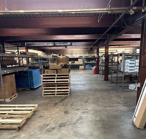 More Photos Of 3140 Hillsborough Rd, Durham Warehouse For Lease