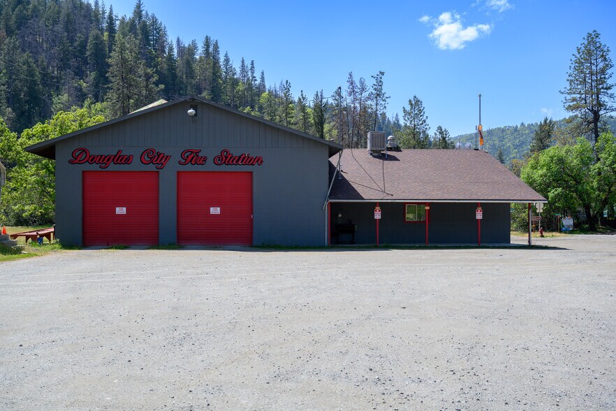 More Photos Of 70 Steiner Flat Rd, Douglas City Convenience Store For Sale