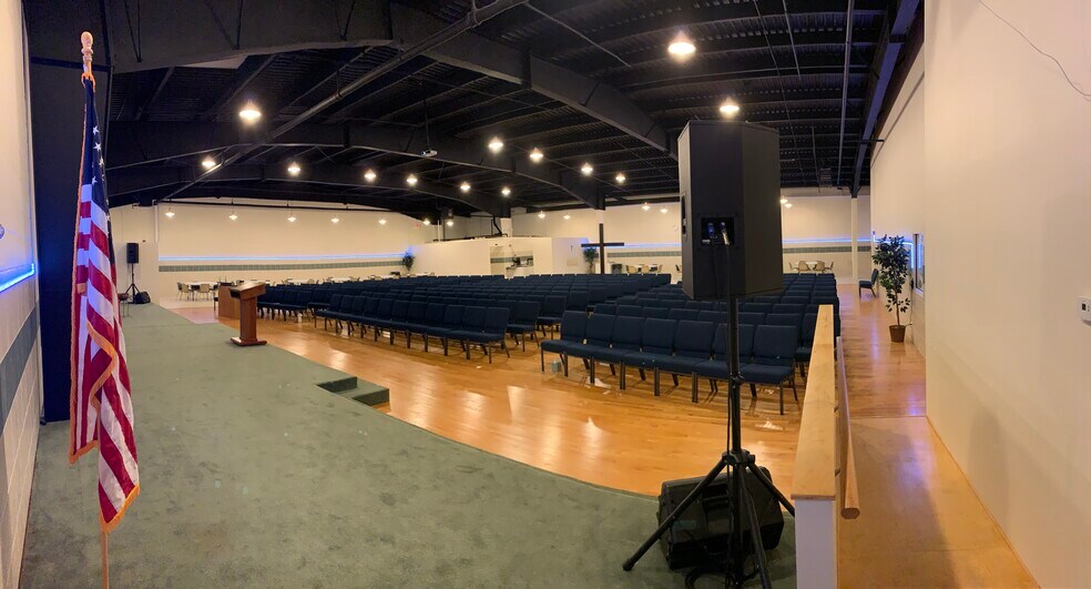 More Photos Of 1307 E Palatine Rd, Arlington Heights Religious Facility For Sale