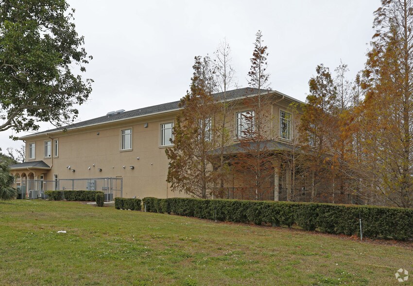 More Photos Of 1321 E Memorial Blvd, Lakeland Medical For Lease