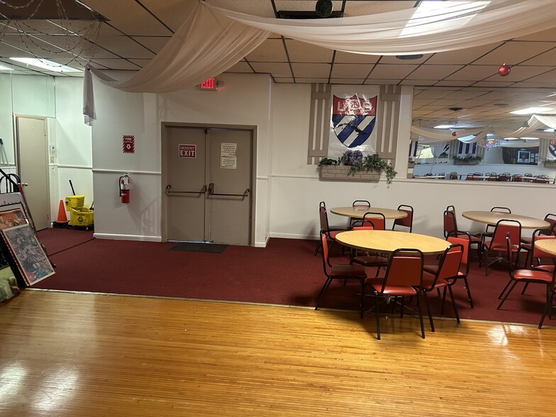 More Photos Of 2790 Fairfield Ave, Bridgeport Sports And Entertainment For Sale