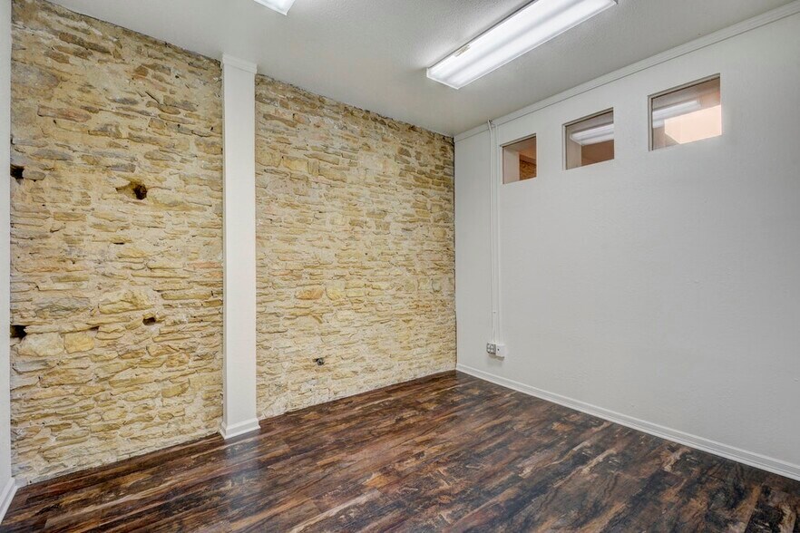 More Photos Of 503 Neches St, Austin Loft Creative Space For Lease