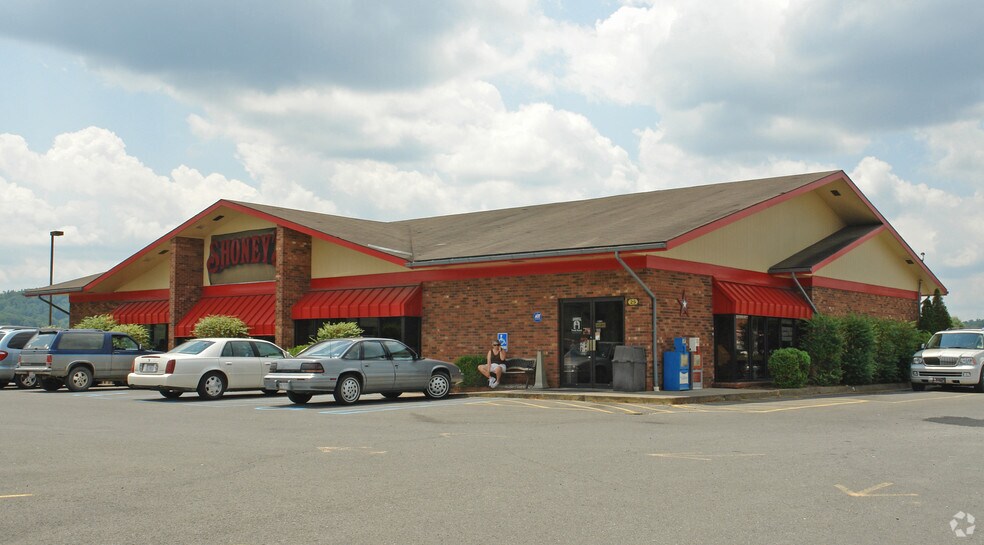 More Photos Of 245 B Skidmore Ln, Sutton Unknown For Lease