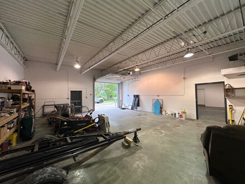 More Photos Of 536 N Beech St, Lansing Self Storage For Sale