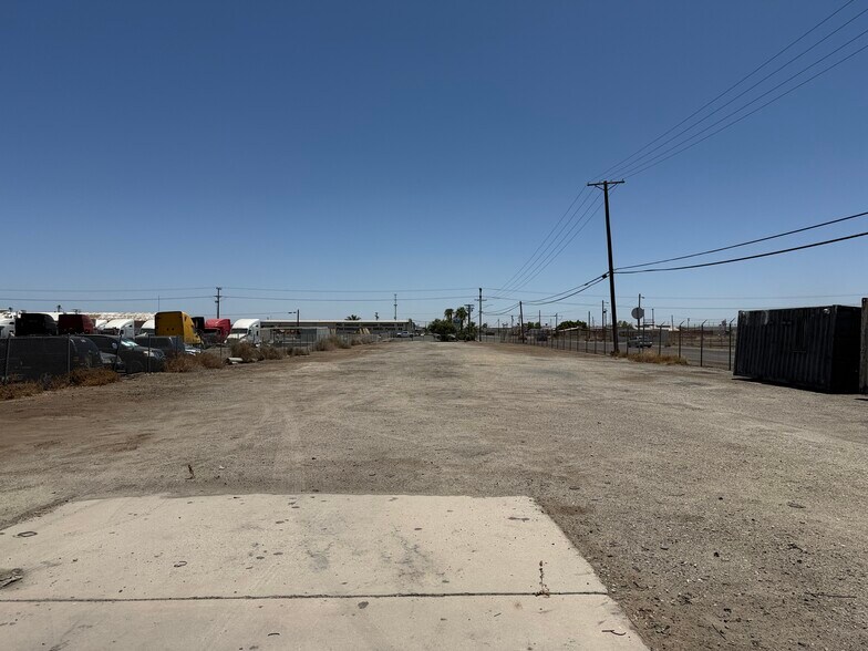 More Photos Of 1210 2nd Street st, El Centro Service For Sale