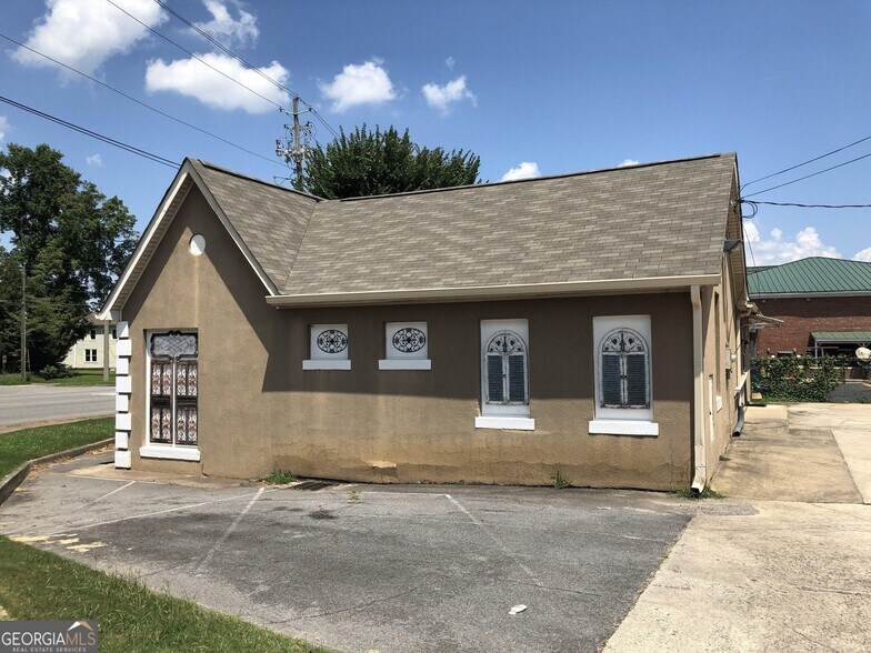 More Photos Of 219 E 6th St Sw, Rome Medical For Lease