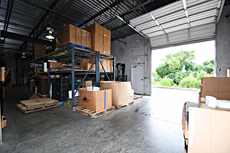 More Photos Of 10401 Town Park Dr, Houston Medical For Lease