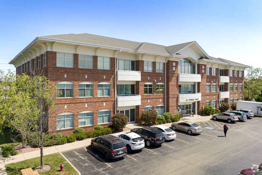 More Photos Of 3 S Greenleaf Ave, Gurnee Unknown For Lease