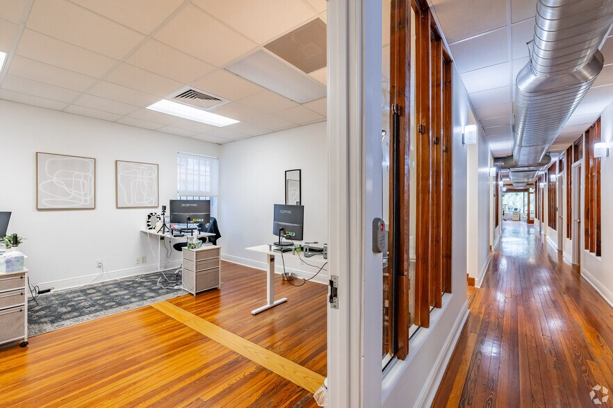 More Photos Of 320 1st Ave N, Saint Petersburg Loft Creative Space For Lease