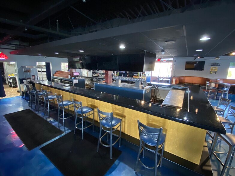 More Photos Of 6010 S Cass Ave, Westmont Restaurant For Sale