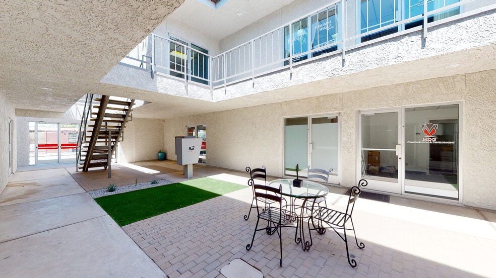 More Photos Of 955 W Chandler Blvd, Chandler Medical For Lease