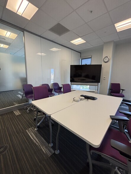 More Photos Of 302 S 4th St, Manhattan Office For Lease