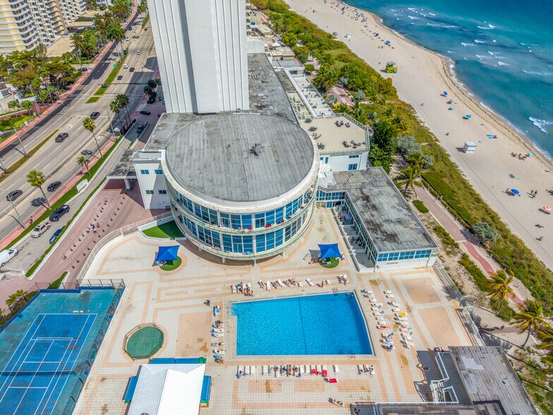 More Photos Of 5445 Collins Ave, Miami Beach Apartments For Sale