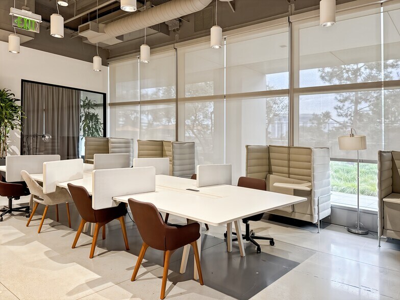 More Photos Of 2445 Augustine Dr, Santa Clara Office For Lease