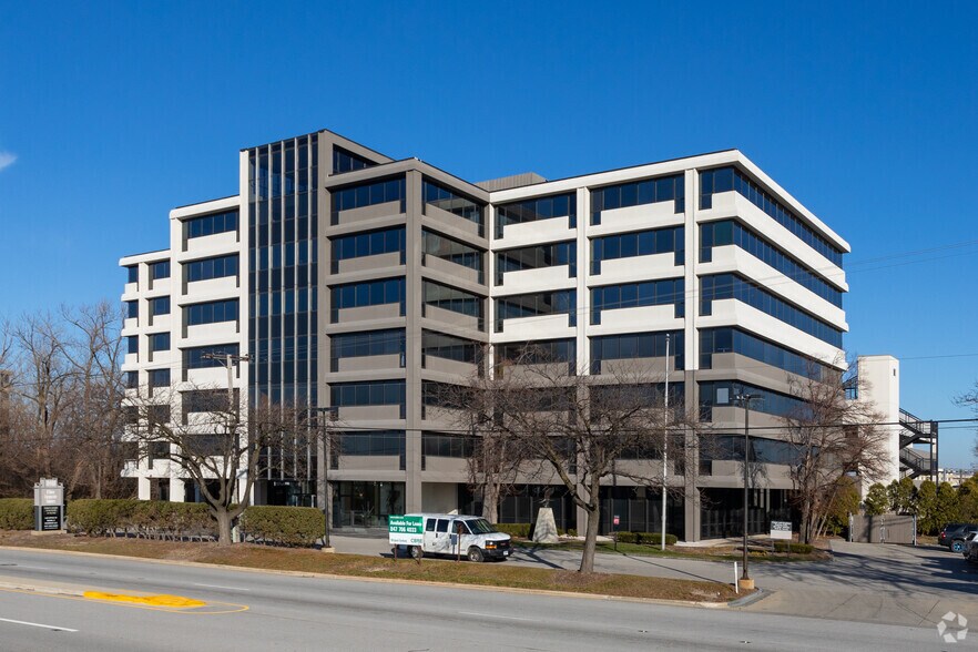 More Photos Of 10400 W Higgins Rd, Rosemont Office For Lease