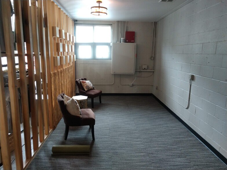 More Photos Of 409 Mead Rd, Decatur Loft Creative Space For Sale